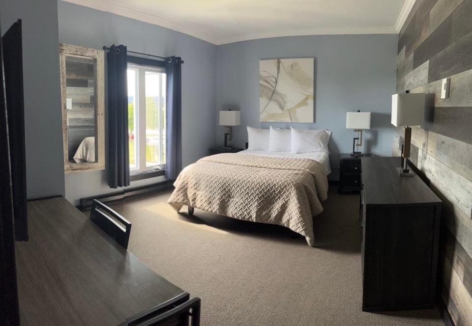 סטפנוויל Acadian Hotel מראה חיצוני תמונה