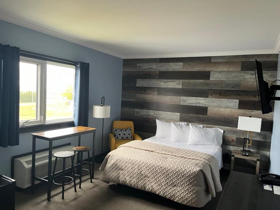 סטפנוויל Acadian Hotel מראה חיצוני תמונה